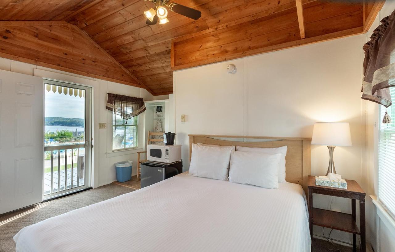 Half Moon Motel&Cottages Weirs Beach Buitenkant foto