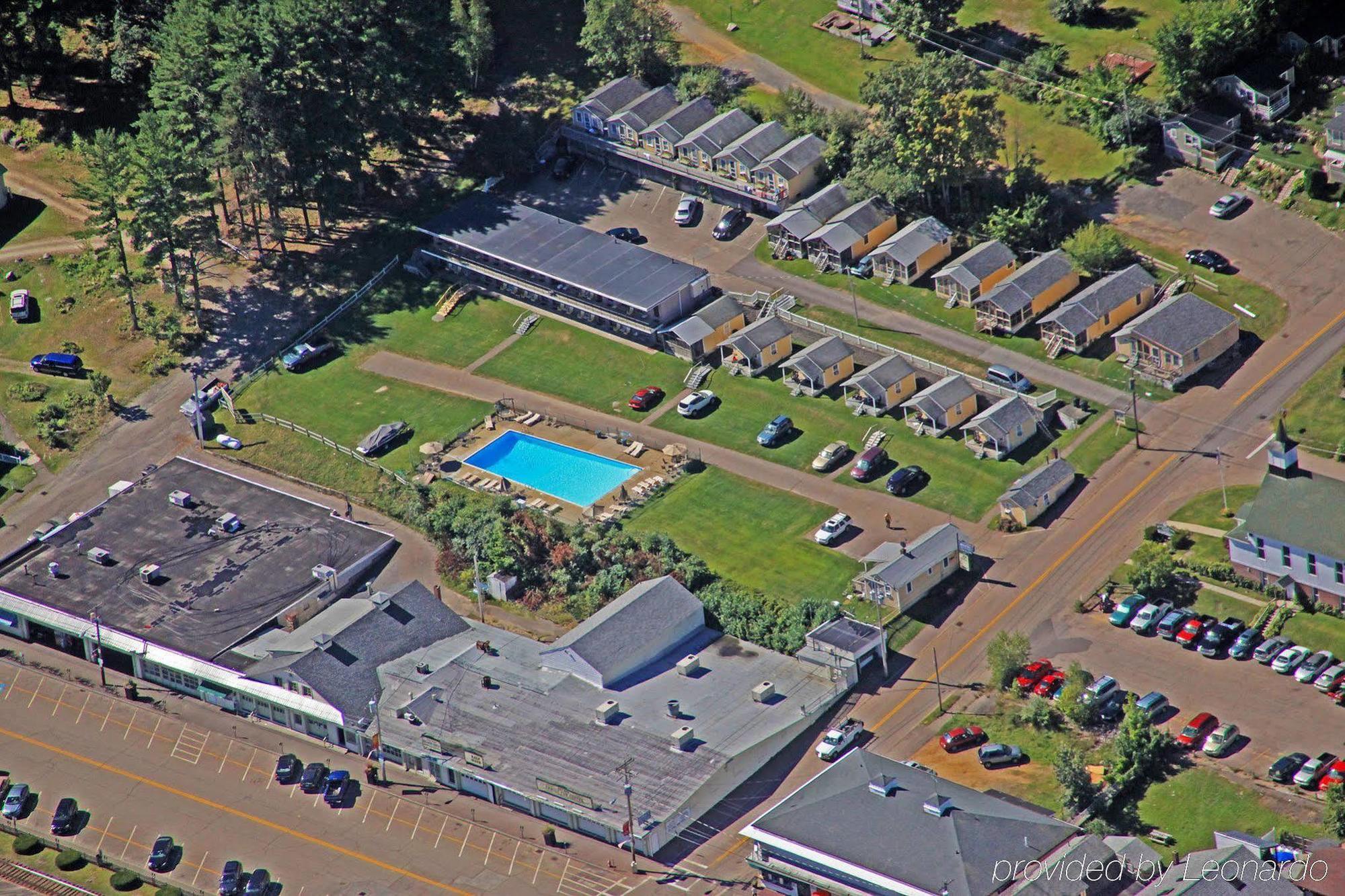 Half Moon Motel&Cottages Weirs Beach Buitenkant foto