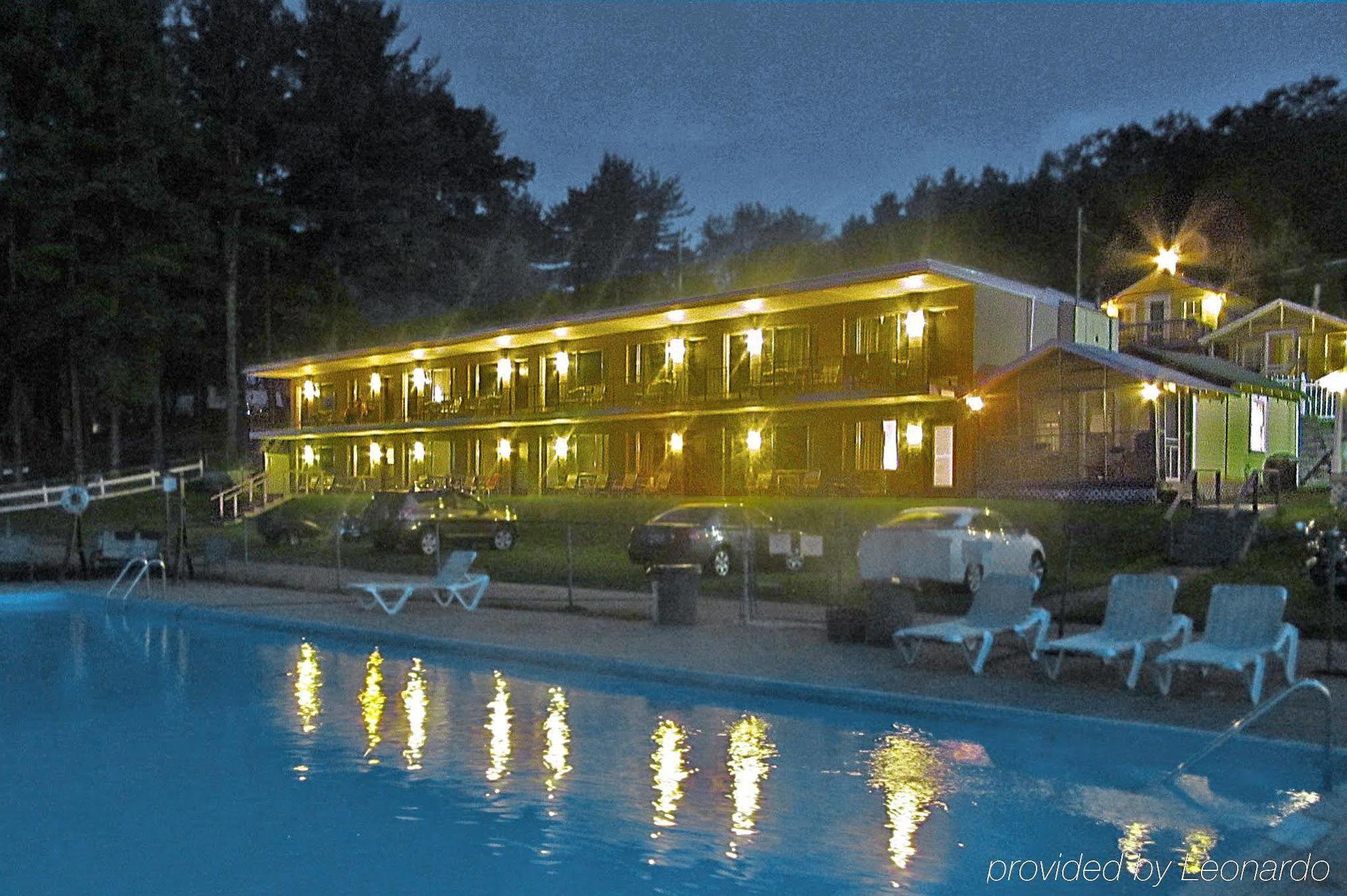 Half Moon Motel&Cottages Weirs Beach Buitenkant foto